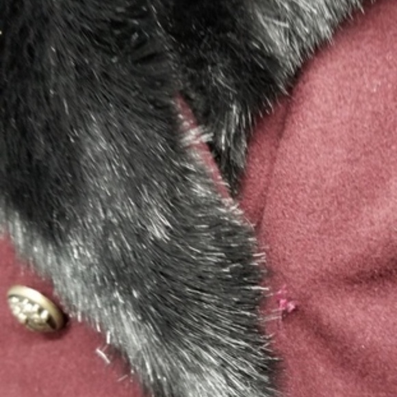 NWT LIZ CLAIBORNE WINE WITH BLACK FAUX FUR COAT L - Picture 3 of 8